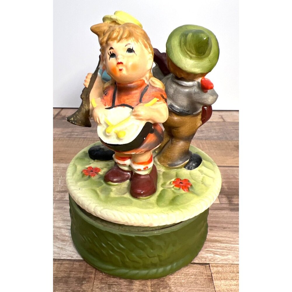Vintage Ceramic Music Box Musician Figurine Trio With Green Base  Made In Japan
